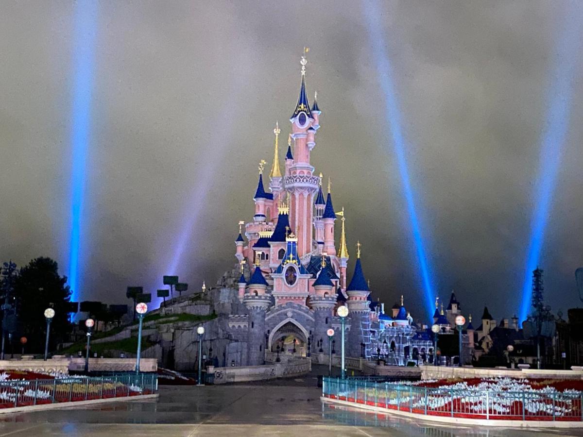 Swann Disney Appartement Монтеврен Екстериор снимка