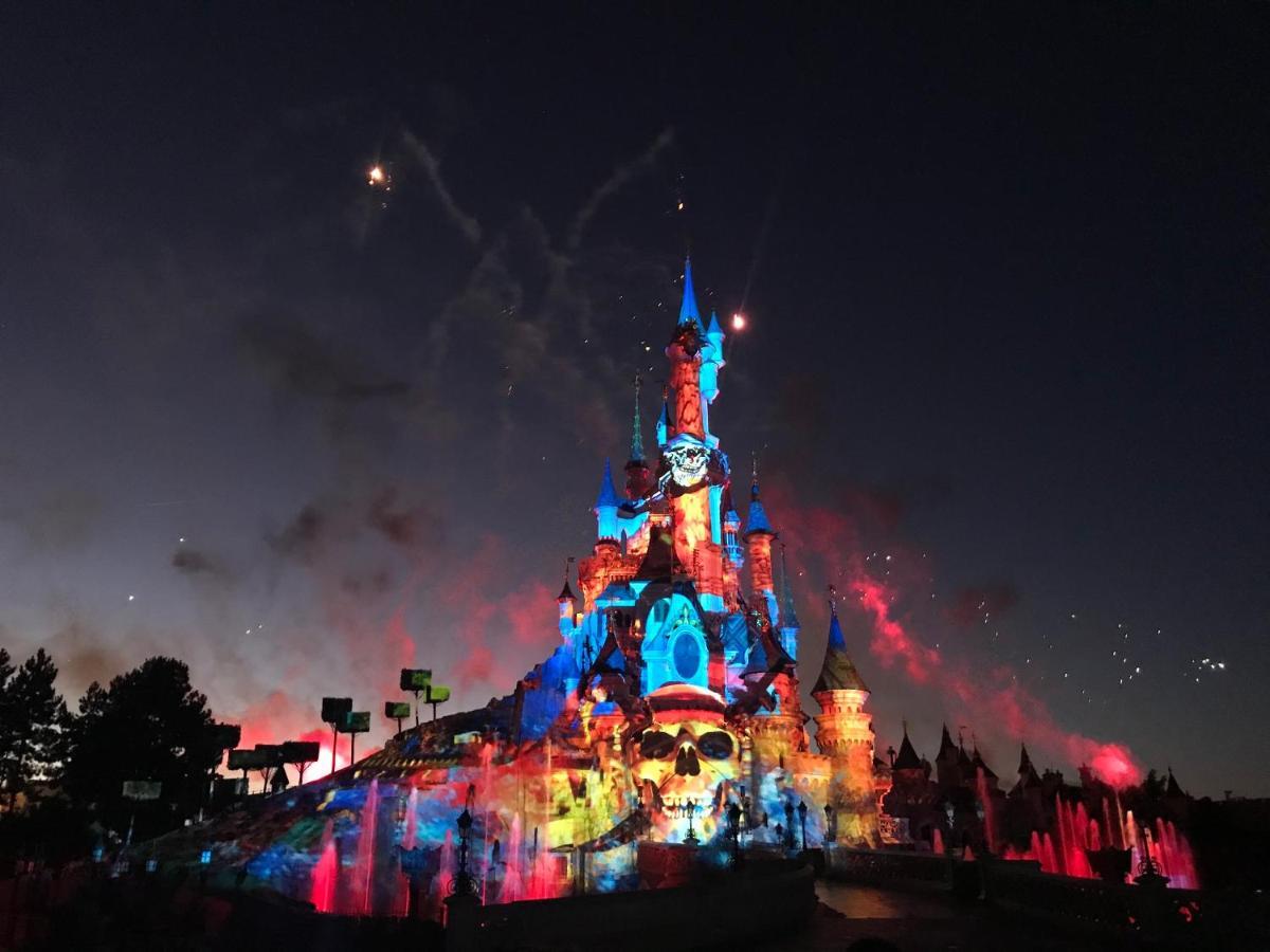 Swann Disney Appartement Монтеврен Екстериор снимка